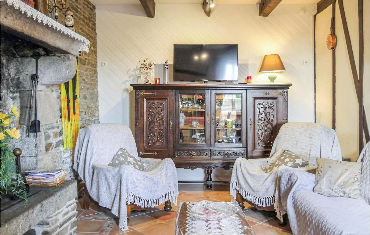 Holiday home Awesome Home In Vergoncey With Kitchen La Croix-Avranchin