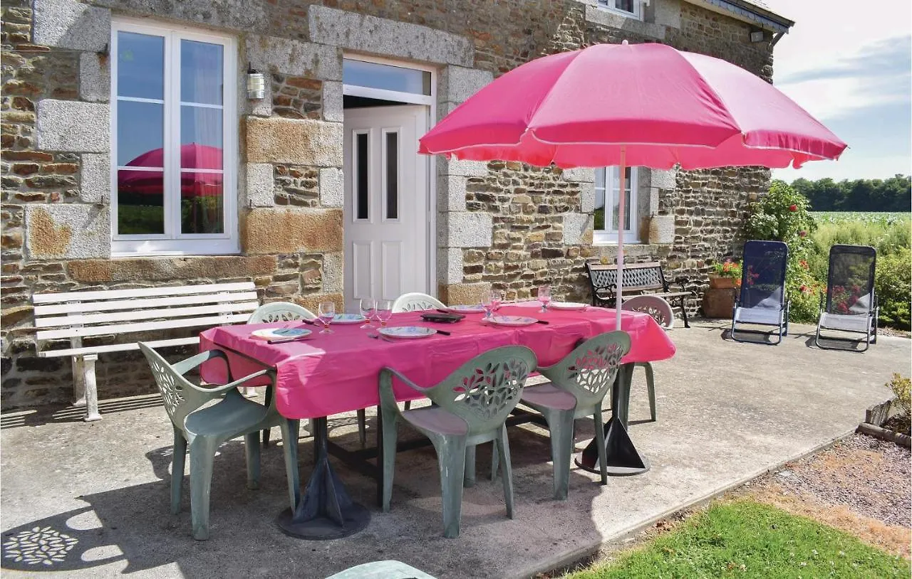 Awesome Home In Vergoncey With Kitchen La Croix-Avranchin Holiday home